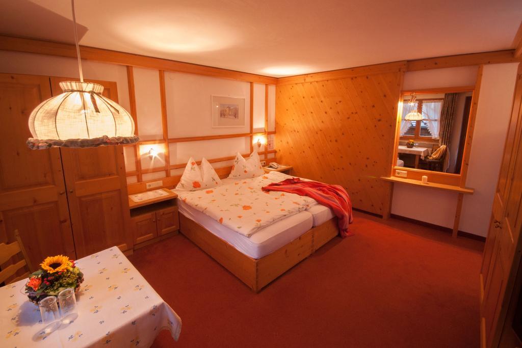 Hotel-Gasthof "Zur Muehle" Kaprun Room photo