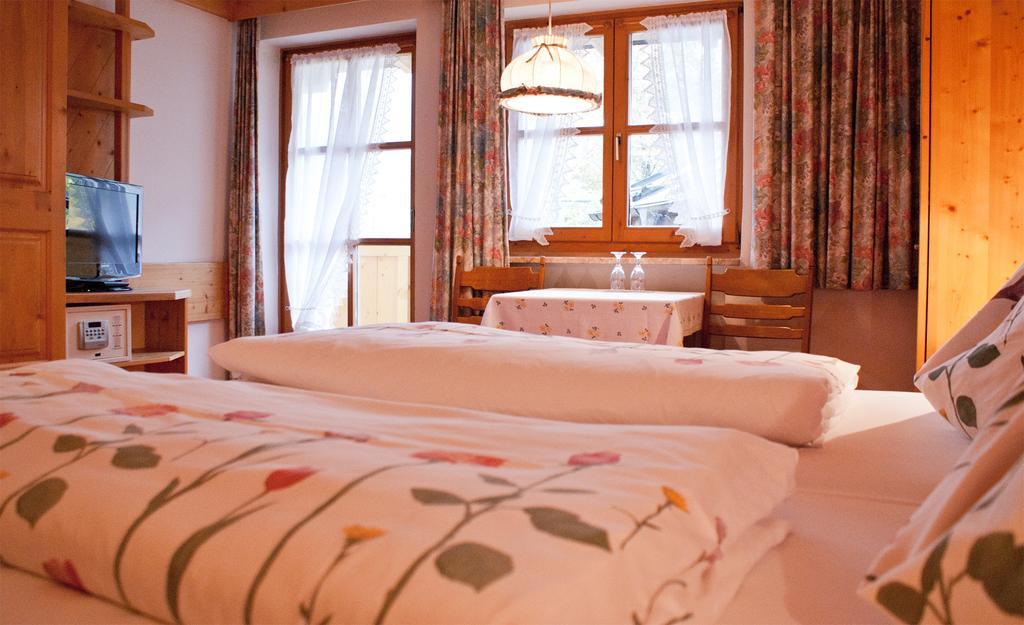 Hotel-Gasthof "Zur Muehle" Kaprun Room photo